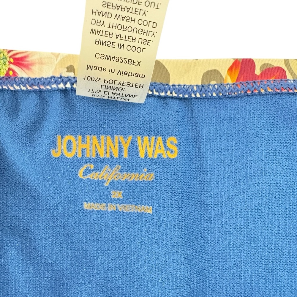 Johnny Was Iva Hipster bikini bottom in a mixed floral and animal print 2X - Picture 6 of 6